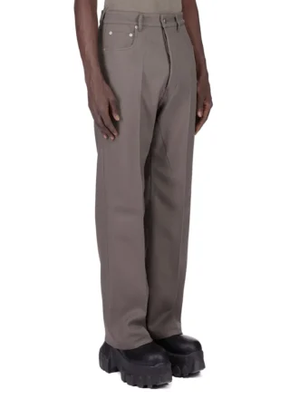 DÉFILÉ RICK OWENS AH25 CONCORDIANS GETH JEANS EN LAINE DRILL POUSSIÈRE. RU02E1333WD-34