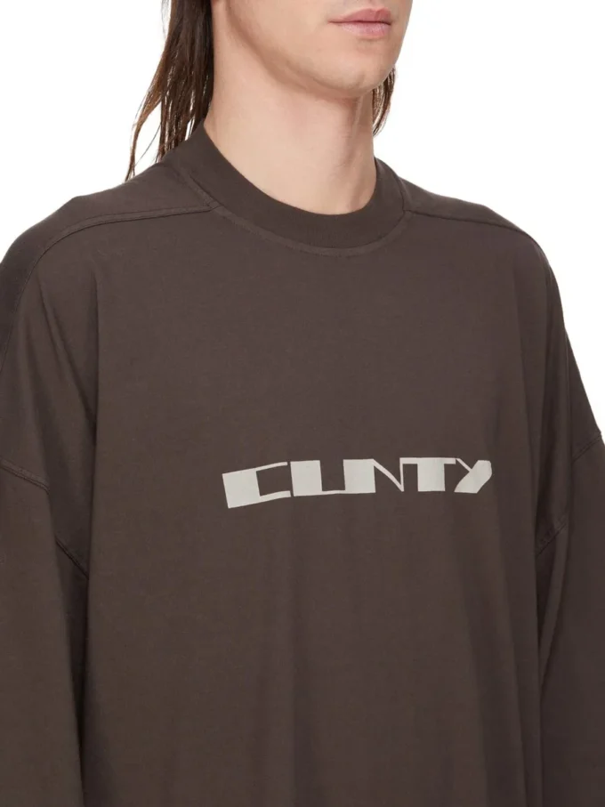 DRKSHDW FW25 CONCORDIANS TOMMY T EN JERSEY DE COTON DE POIDS MOYEN DRKDUST/PEARL DU02E7259RNEP2-7808 DRKSHDW FW25 CONCORDIANS TOMMY T EN JERSEY DE COTON DE POIDS MOYEN DRKDUST/PEARL DU02E7259RNEP2-7808