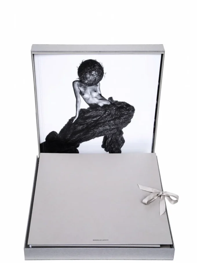 RICK OWENS – LIVRES RV18S0001-100 RICK OWENS – LIVRES RV18S0001-100