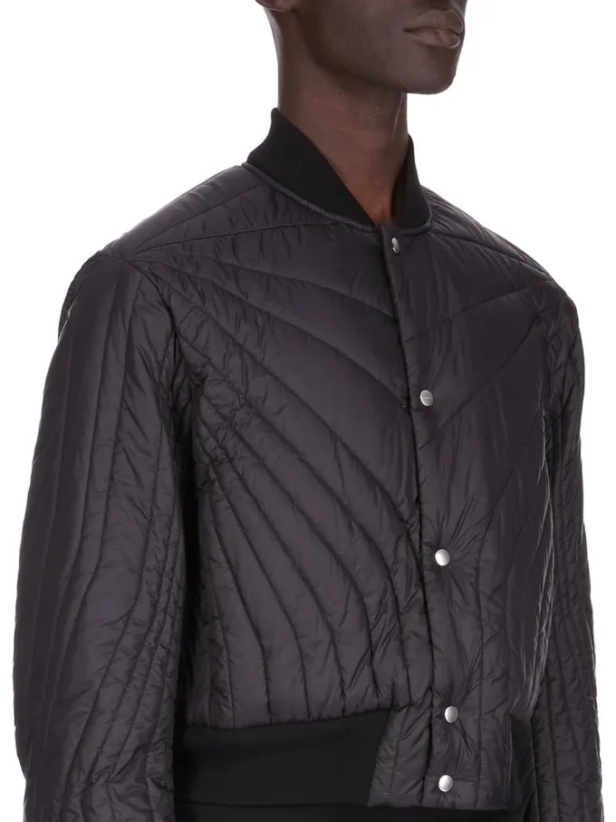 VESTE DE VOL MATELASSÉE RICK OWENS FW25 CONCORDIANS EN NYLON LÉGER NOIR RU02E1727NPT1-09 VESTE DE VOL MATELASSÉE RICK OWENS FW25 CONCORDIANS EN NYLON LÉGER NOIR RU02E1727NPT1-09